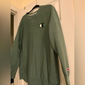 Champion Men's Green Fleece Sweatshirt and Short Set.
